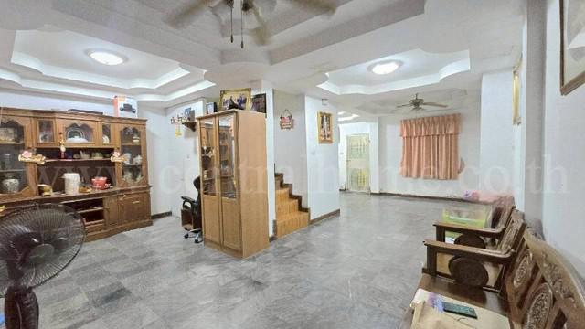 ทาวน์เฮาส์ 1780000 ปทุมธานี ลำลูกกา ลาดสวาย