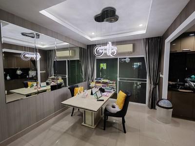 ทาวน์เฮาส์ 4290000 นนทบุรี ปากเกร็ด บ้านใหม่