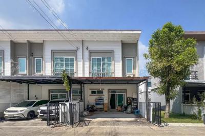 ทาวน์เฮาส์ 2690000 นนทบุรี บางใหญ่ เสาธงหิน